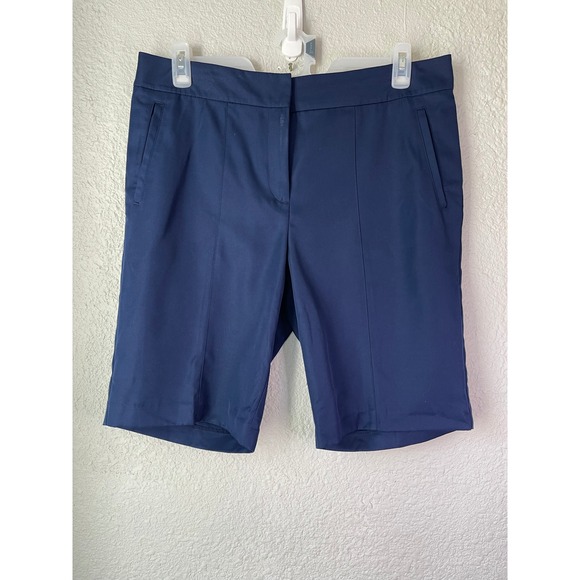 IZOD‎ Golf Women's Blue Bermuda Shorts Size 14 Golf Activewear - Picture 1 of 4
